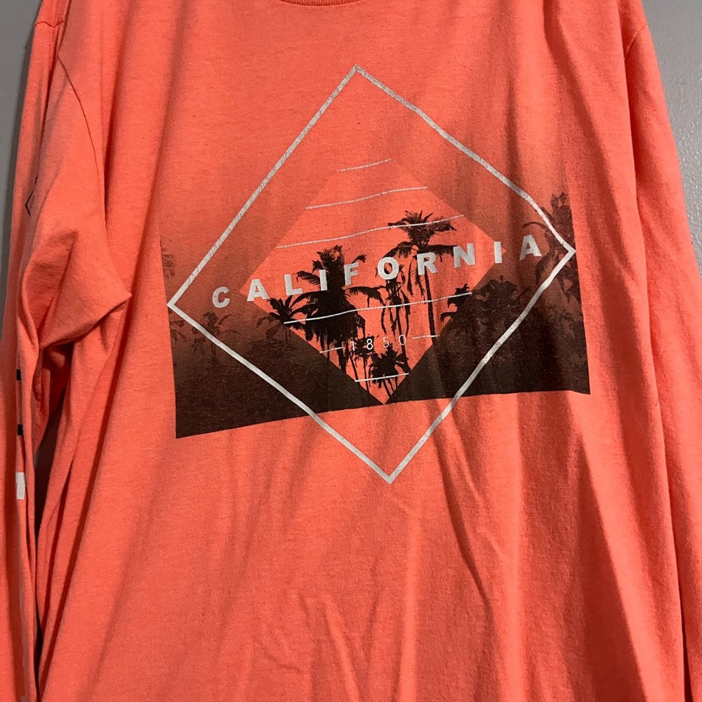 Urban Pipeline Coral Graphic Long Sleeve Tee
